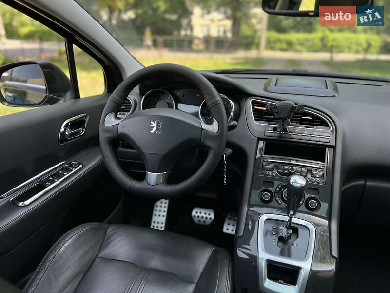 Мікровен Peugeot 5008 2010 в Чернівцях