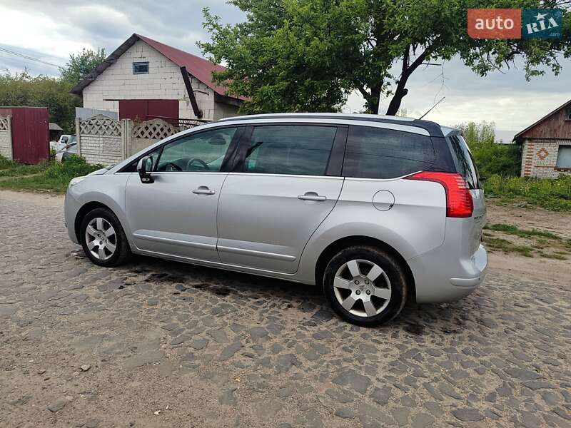 Мікровен Peugeot 5008 2010 в Ковелі