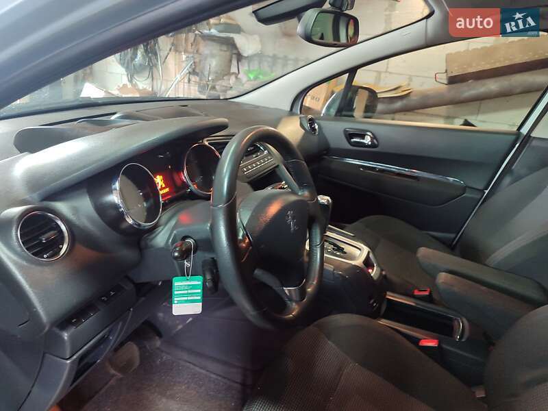 Мікровен Peugeot 5008 2010 в Ковелі