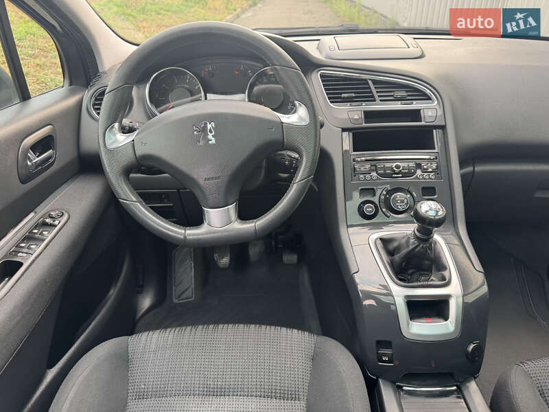 Микровэн Peugeot 5008 2013 в Киеве