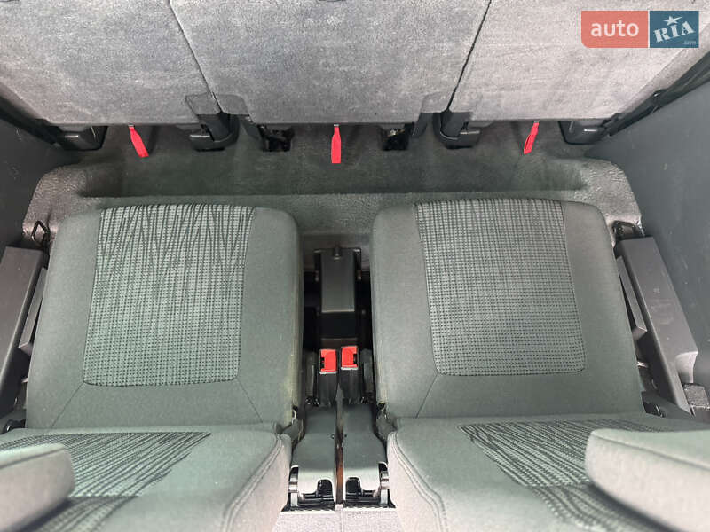 Микровэн Peugeot 5008 2013 в Киеве
