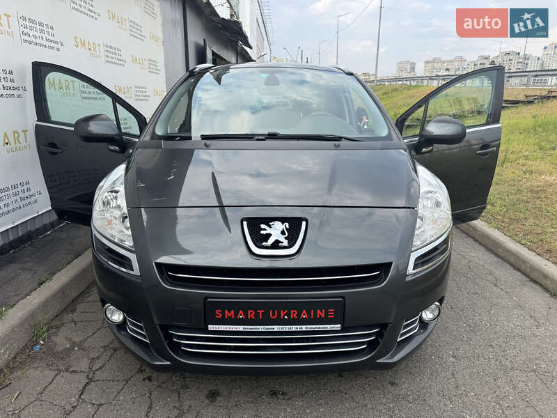 Микровэн Peugeot 5008 2013 в Киеве
