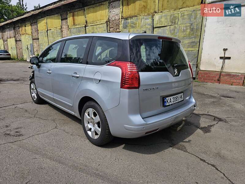 Peugeot 5008 2010