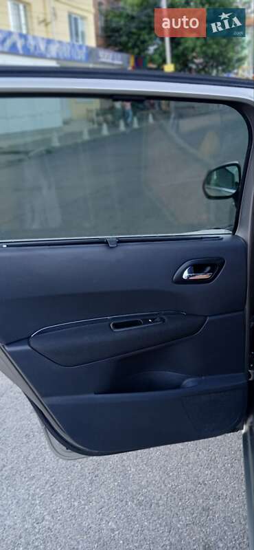 Микровэн Peugeot 5008 2010 в Виннице