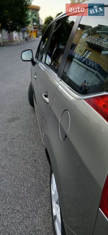 Микровэн Peugeot 5008 2010 в Виннице