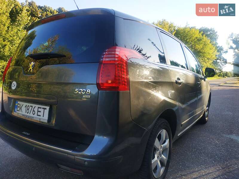 Микровэн Peugeot 5008 2012 в Радивилове