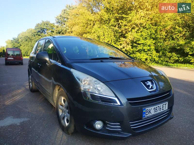 Микровэн Peugeot 5008 2012 в Радивилове