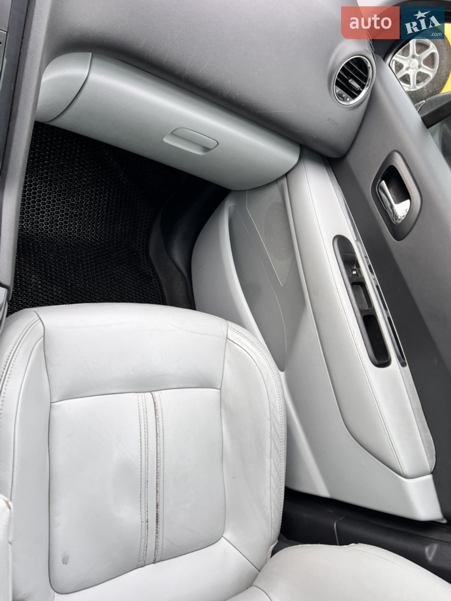 2010 Peugeot 5008 - мініатюра 2