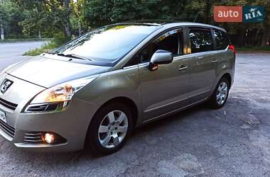 Микровэн Peugeot 5008 2010 в Виннице