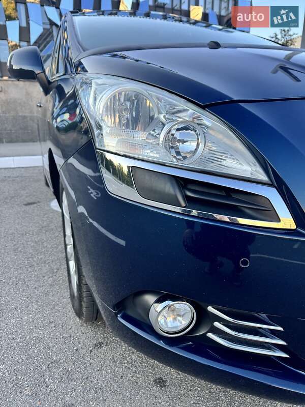 Микровэн Peugeot 5008 2010 в Харькове фото 9 Микровэн Peugeot 5008 2010 в Харькове
