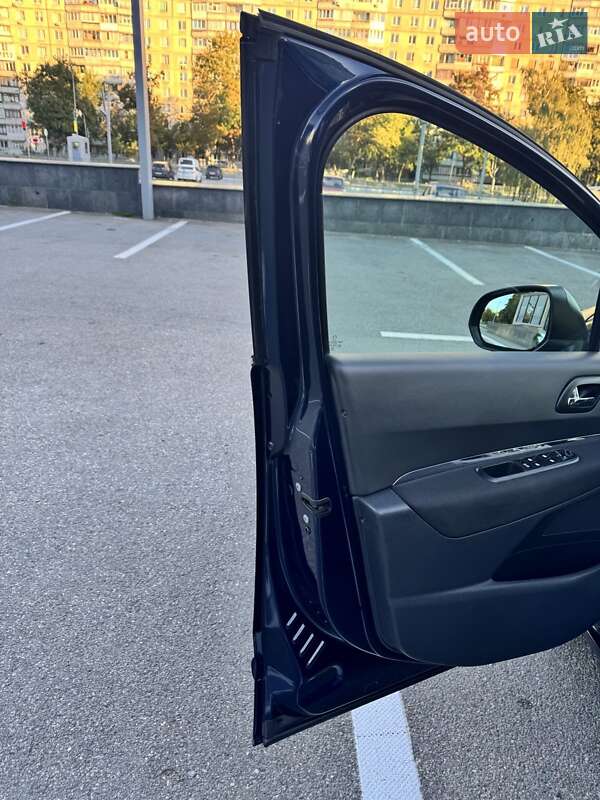 Микровэн Peugeot 5008 2010 в Харькове фото 42 Микровэн Peugeot 5008 2010 в Харькове