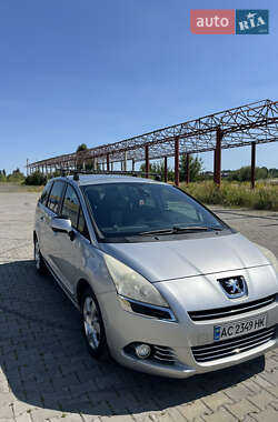 Мікровен Peugeot 5008 2011 в Старій Вижівці