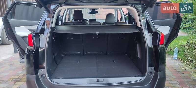Внедорожник / Кроссовер Peugeot 5008 2017 в Ровно фото 22 Внедорожник / Кроссовер Peugeot 5008 2017 в Ровно