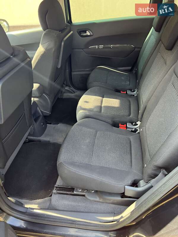 Мікровен Peugeot 5008 2011 в Луцьку