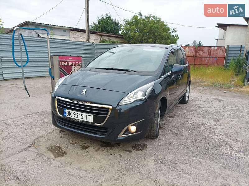 Peugeot 5008 2015