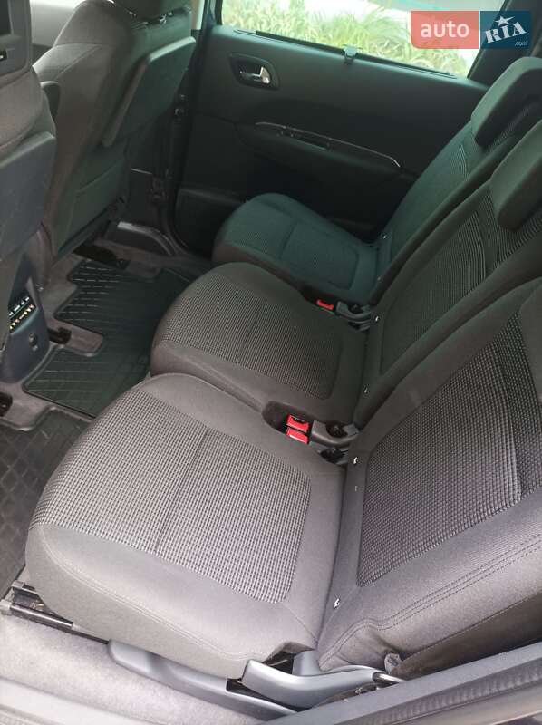 Мікровен Peugeot 5008 2015 в Бродах фото 43 Мікровен Peugeot 5008 2015 в Бродах