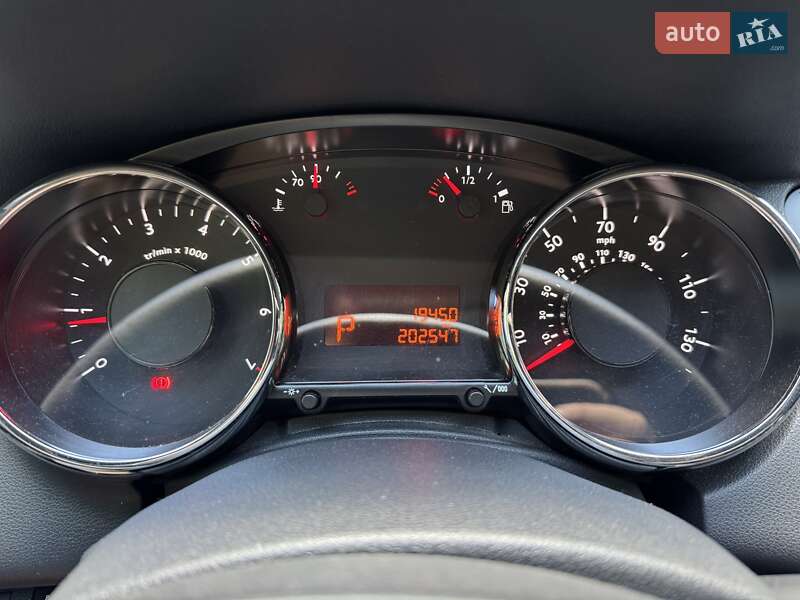 Мікровен Peugeot 5008 2010 в Львові