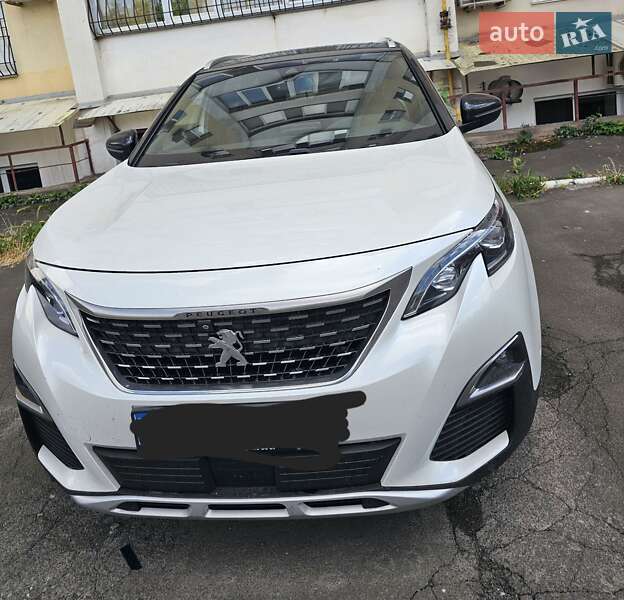 Внедорожник / Кроссовер Peugeot 5008 2018 в Одессе
