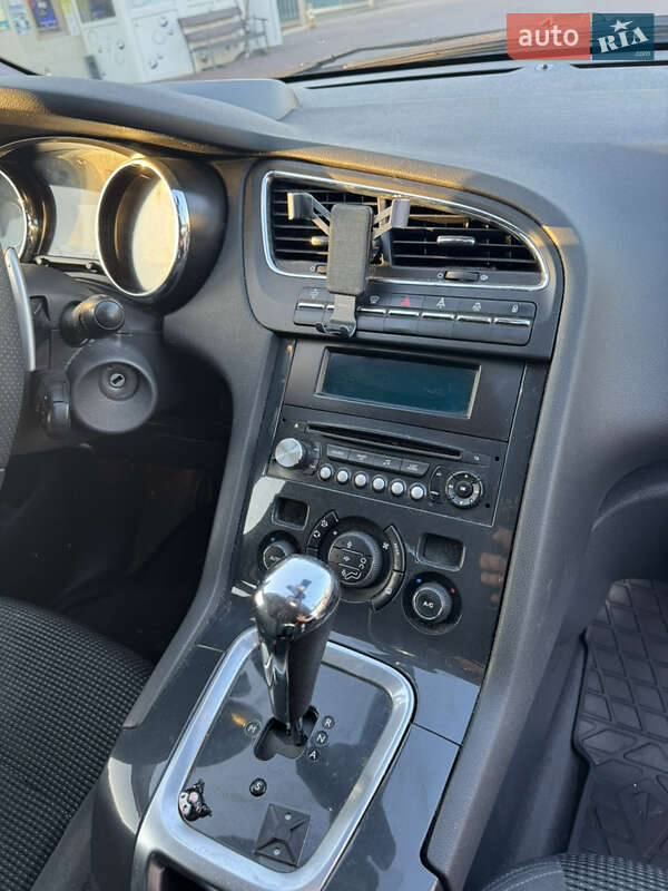 Мікровен Peugeot 5008 2012 в Луцьку