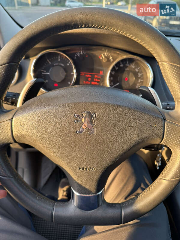 Мікровен Peugeot 5008 2012 в Луцьку