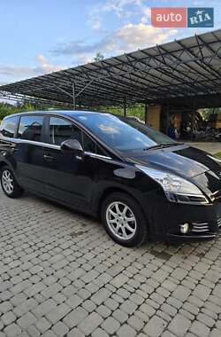 Микровэн Peugeot 5008 2010 в 