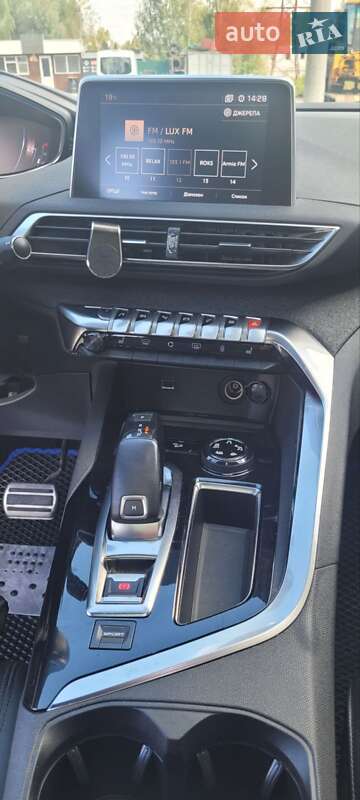 Позашляховик / Кросовер Peugeot 5008 2018 в Українці