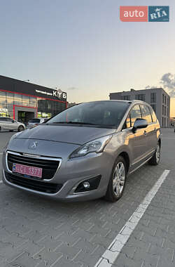 Микровэн Peugeot 5008 2014 в Калуше