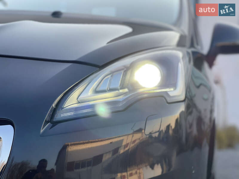 Мікровен Peugeot 5008 2015 в Луцьку