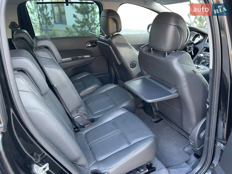 Мікровен Peugeot 5008 2015 в Луцьку