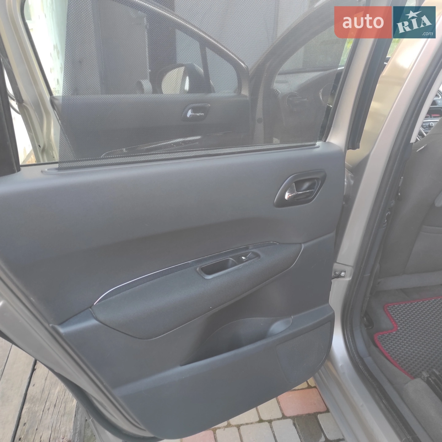 2010 Peugeot 5008 - мініатюра 16
