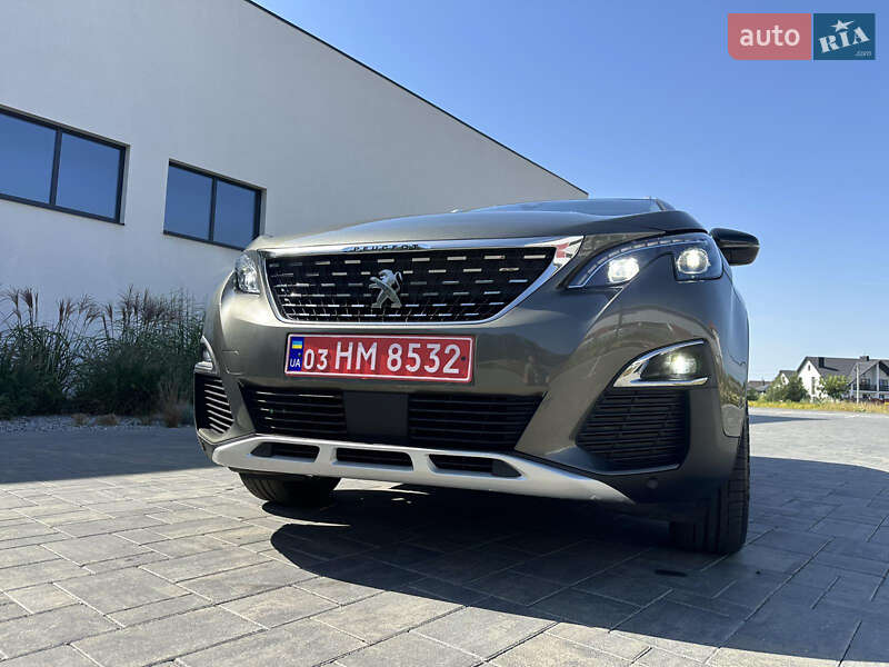 Позашляховик / Кросовер Peugeot 5008 2018 в Луцьку