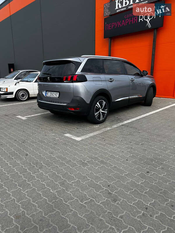 Позашляховик / Кросовер Peugeot 5008 2017 в Львові