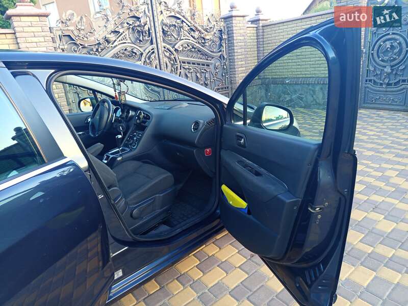 Мікровен Peugeot 5008 2012 в Чернівцях