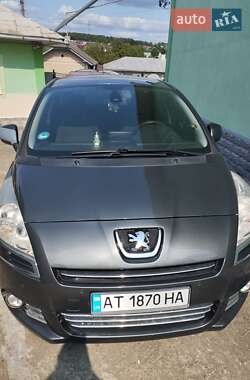 Микровэн Peugeot 5008 2012 в Городенке