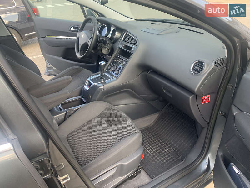 Мікровен Peugeot 5008 2014 в Луцьку