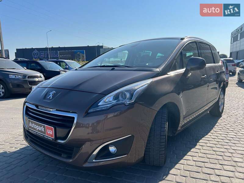 Микровэн Peugeot 5008 2014 в Львове
