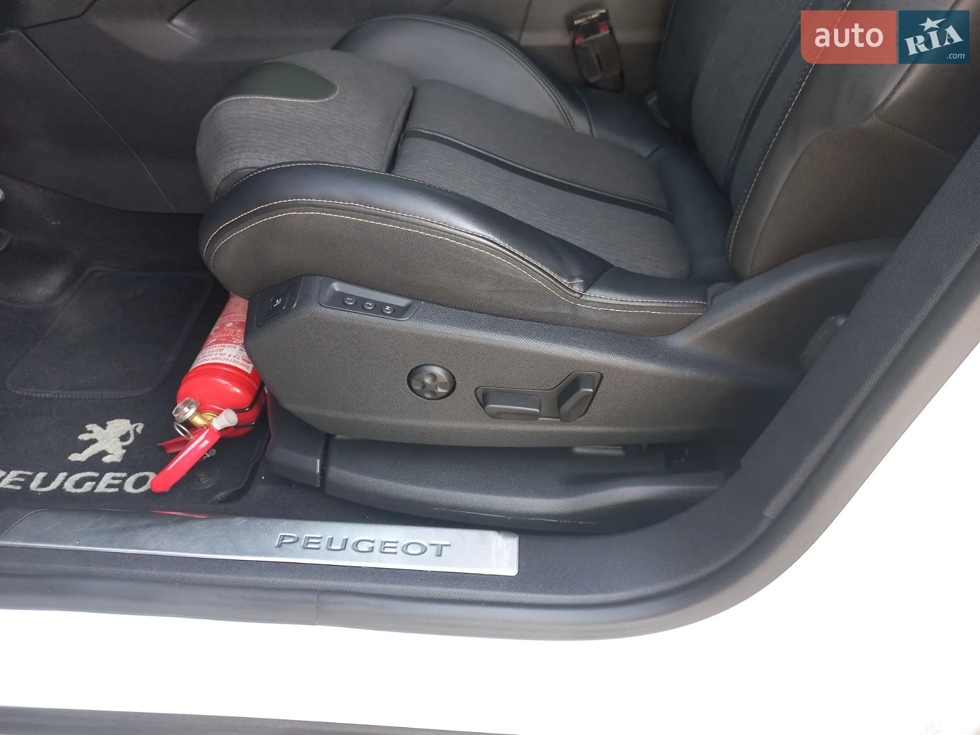 2019 Peugeot 5008 - мініатюра 29