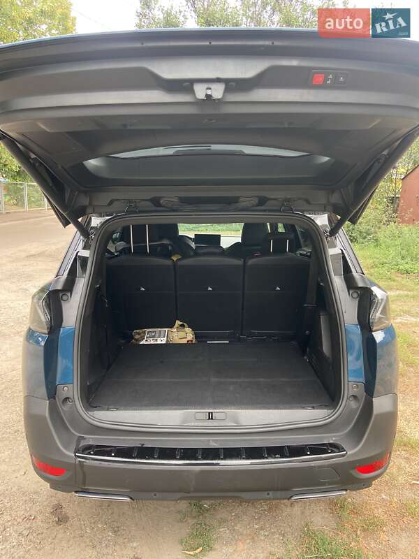 Внедорожник / Кроссовер Peugeot 5008 2022 в Житомире