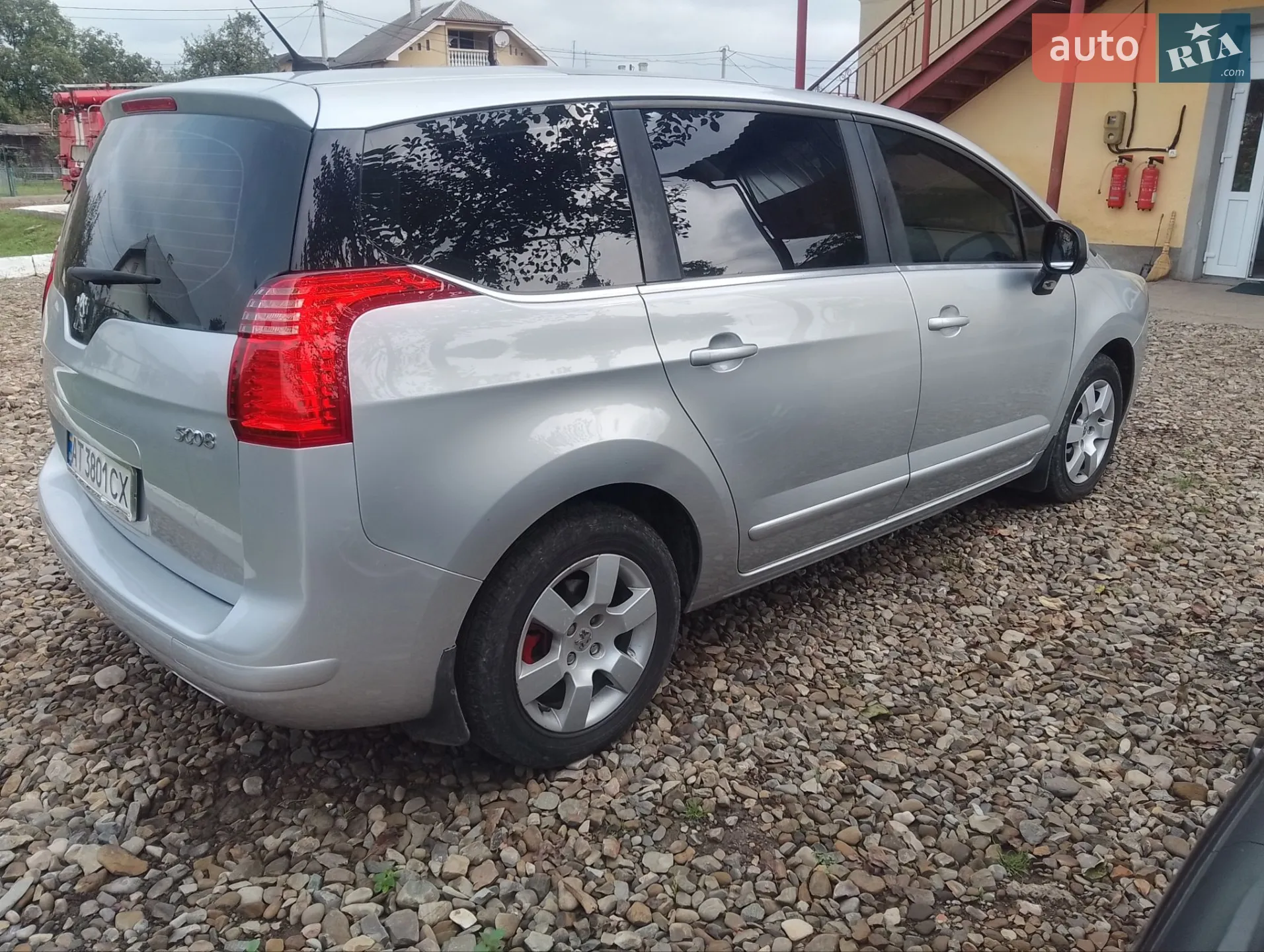 2011 Peugeot 5008 - фото 1