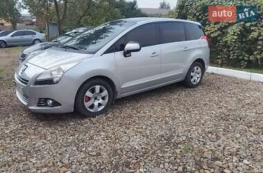 Мікровен Peugeot 5008 2011 в Долині