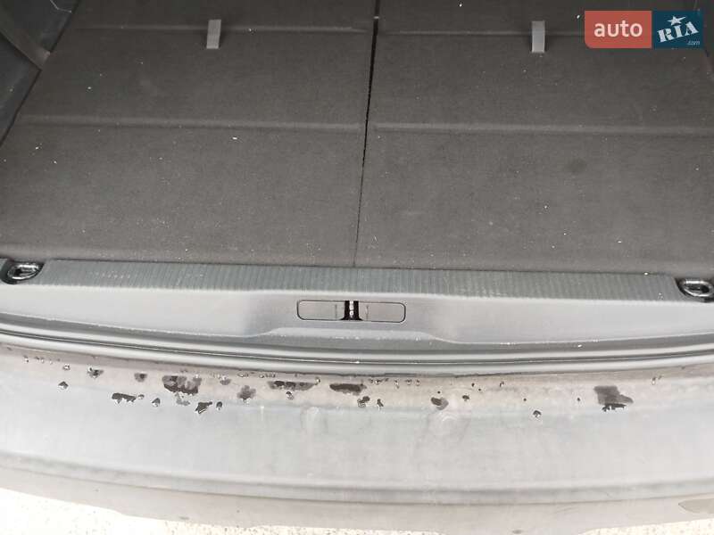 Позашляховик / Кросовер Peugeot 5008 2017 в Малині фото 19 Позашляховик / Кросовер Peugeot 5008 2017 в Малині