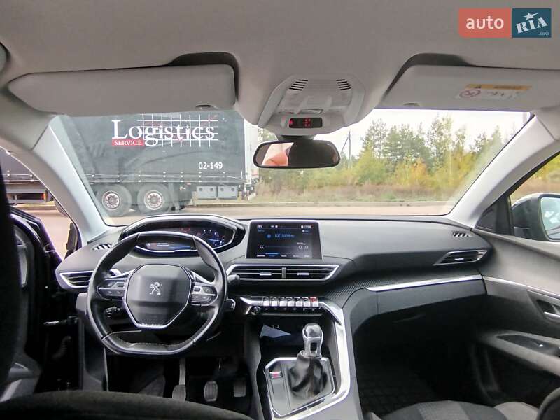 Позашляховик / Кросовер Peugeot 5008 2017 в Малині фото 44 Позашляховик / Кросовер Peugeot 5008 2017 в Малині