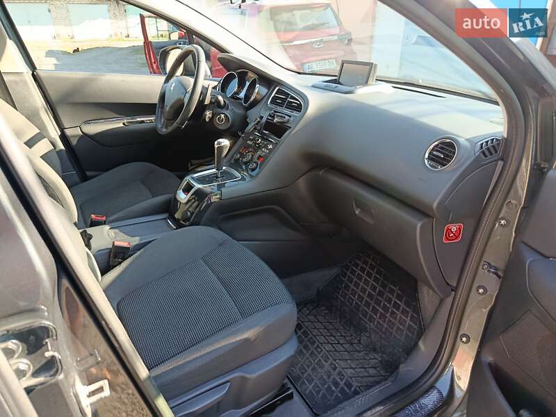 Микровэн Peugeot 5008 2013 в Кривом Роге фото 8 Микровэн Peugeot 5008 2013 в Кривом Роге