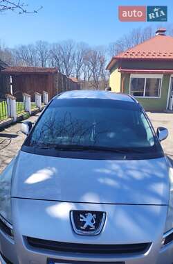 Микровэн Peugeot 5008 2010 в 