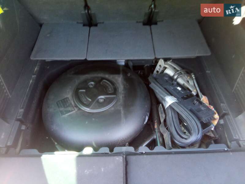 Мікровен Peugeot 5008 2010 в Києві