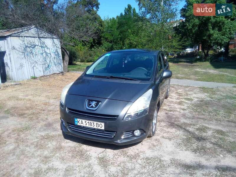Мікровен Peugeot 5008 2010 в Києві