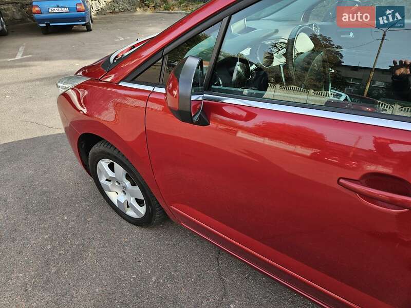 Мікровен Peugeot 5008 2012 в Житомирі