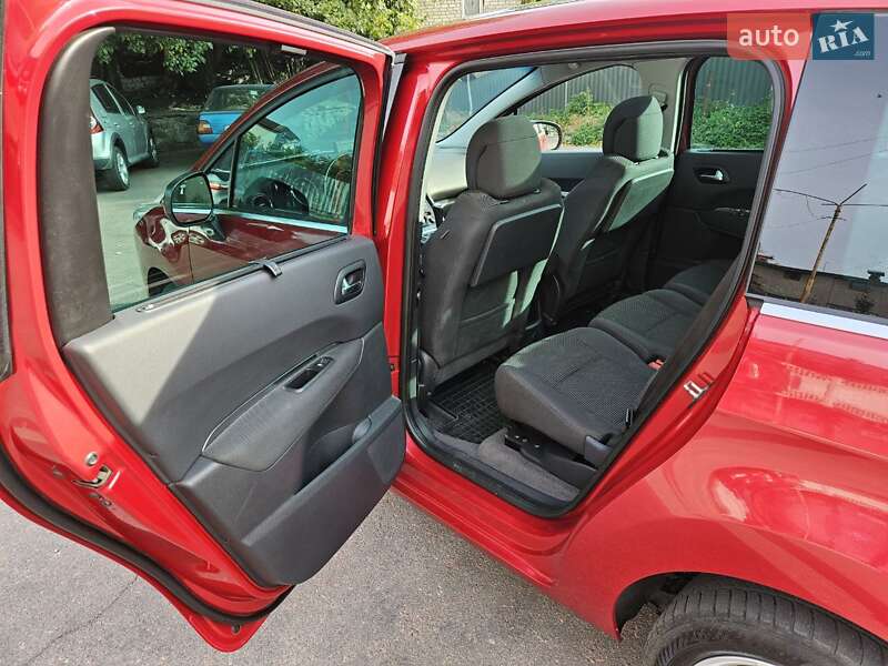 Мікровен Peugeot 5008 2012 в Житомирі