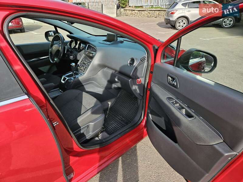 Мікровен Peugeot 5008 2012 в Житомирі