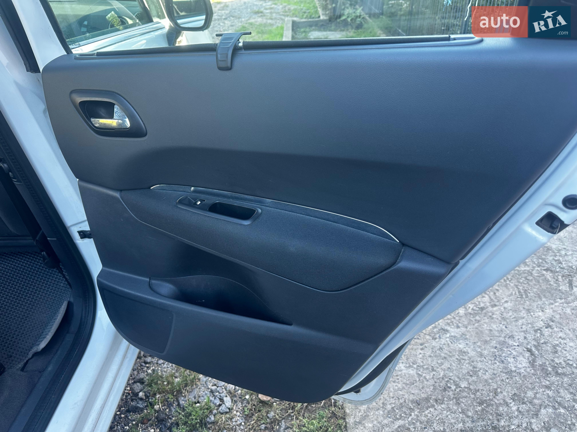 2012 Peugeot 5008 - мініатюра 12